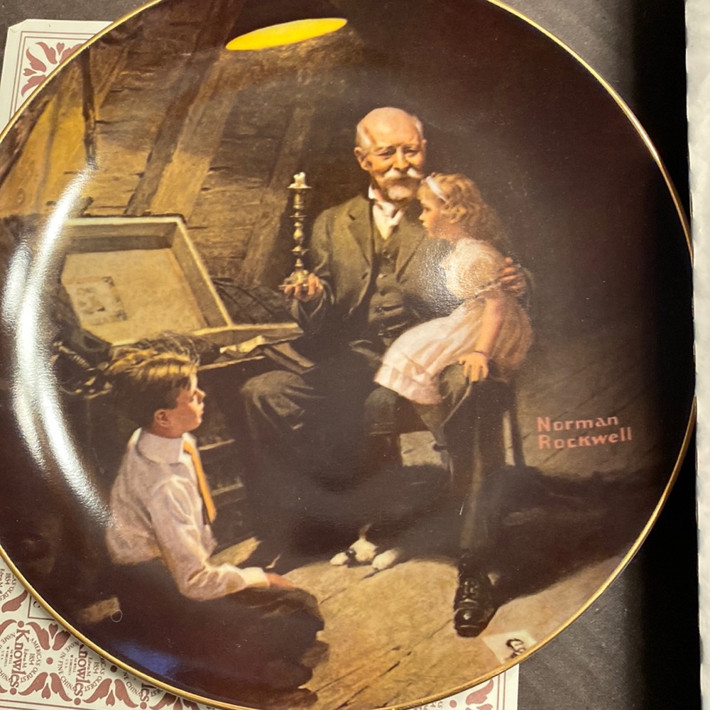 Norman Rockwells “Grandpa’s Treasure Chest” Collector Plate